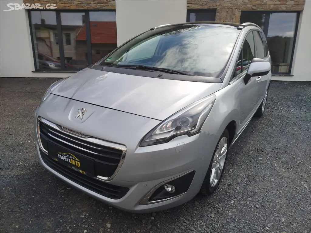 Peugeot 5008, 2,0 HDi 110kW,KRÁSNÝ STAV,7-MÍ